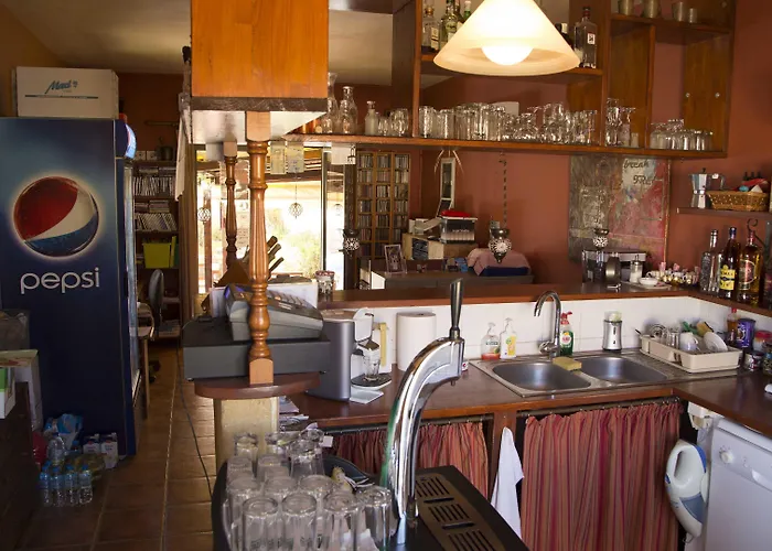 דירה & The Four Elements לקניה