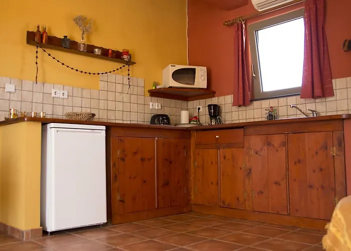 & The Four Elements דירה לקניה