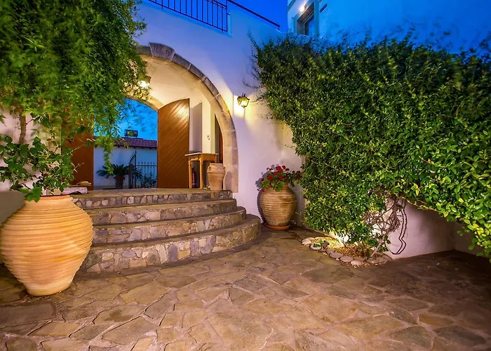 & The Four Elements דירה