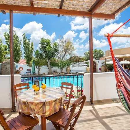 Appartement & The Four Elements Lachaniá