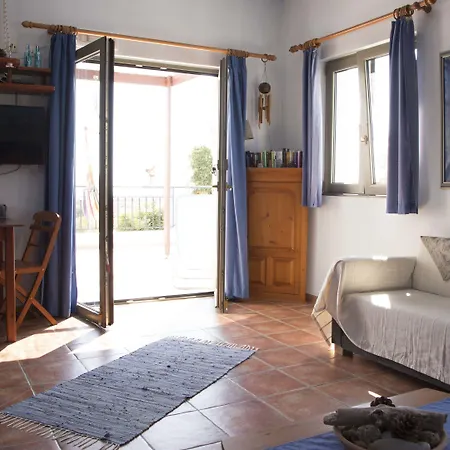 & The Four Elements Appartement Lachaniá