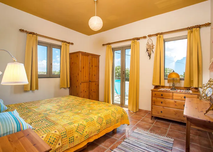 Apartment & The Four Elements *