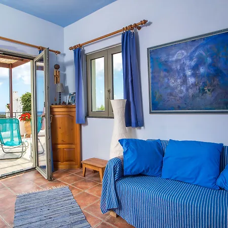 & The Four Elements アパート *