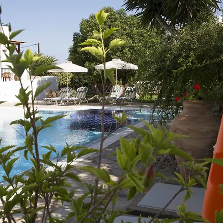 アパート & The Four Elements *