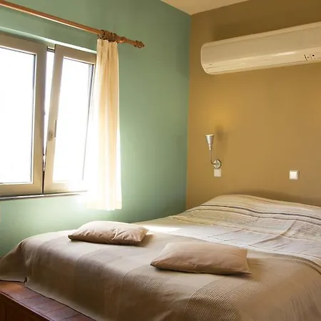 & The Four Elements アパート *