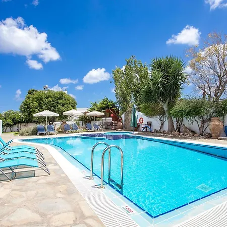 & The Four Elements アパート *