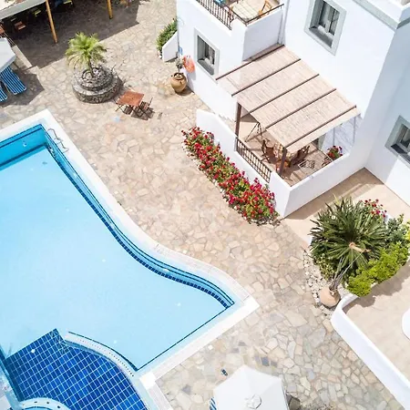 アパート & The Four Elements ラクハニア